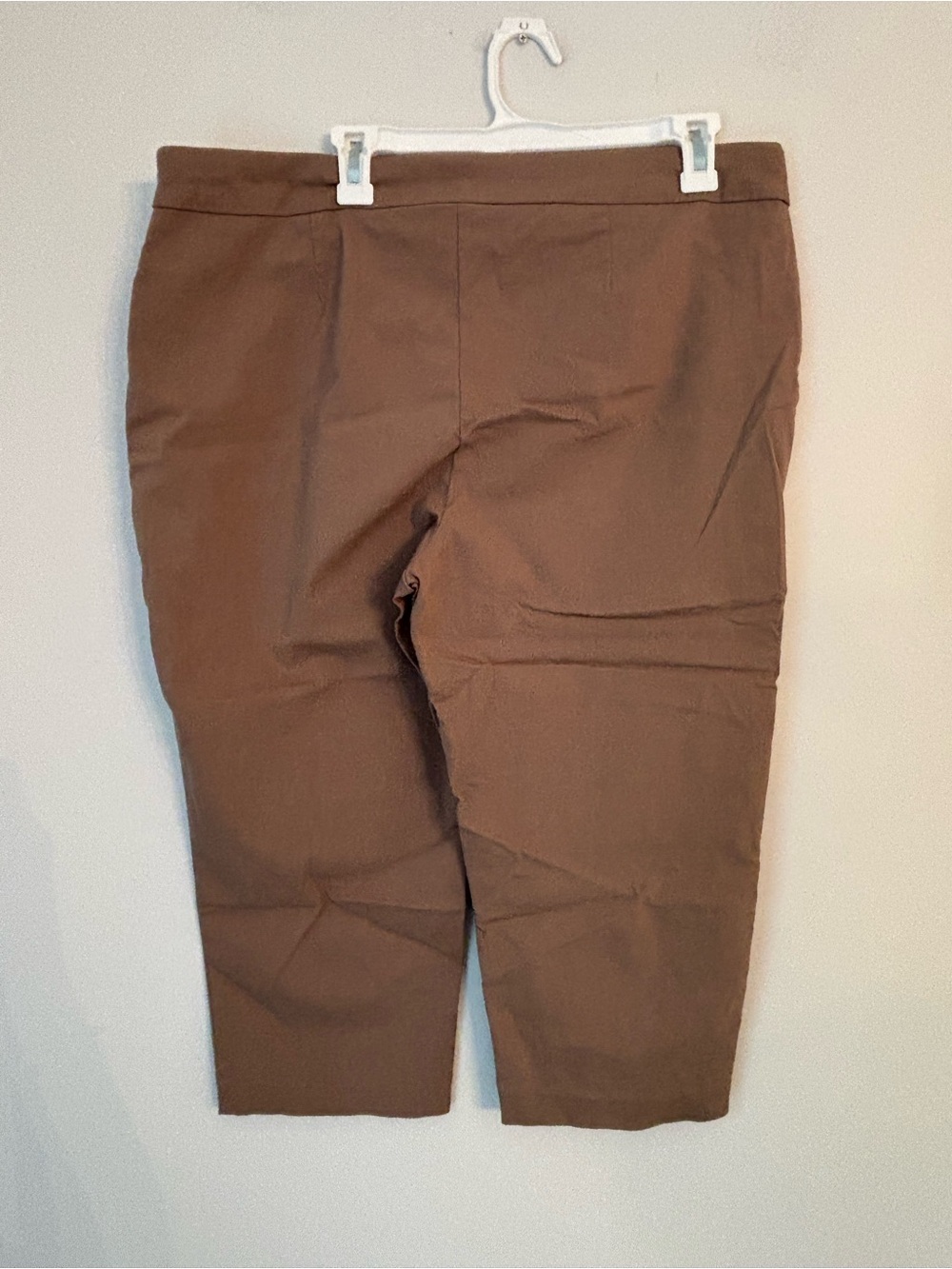 Chico's Taupe Capri Pant Size 3 - Picture 3 of 5